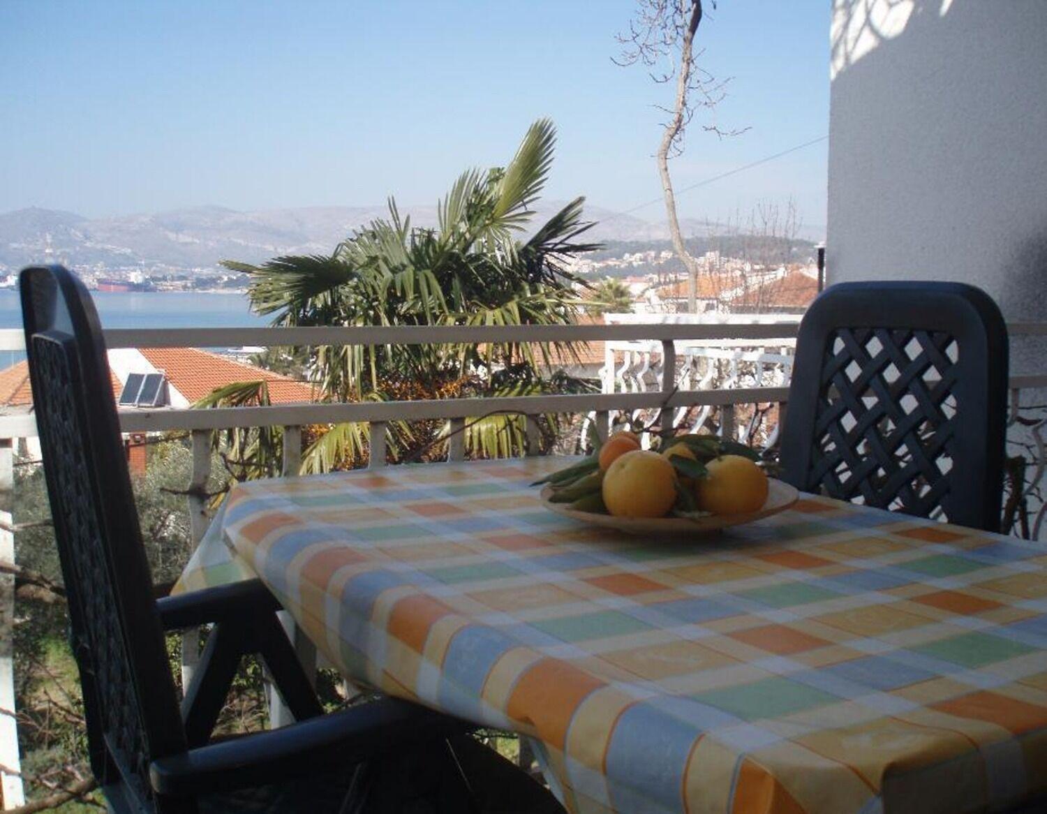 Apartments Biserka - 50 M From Beach Trogir Zewnętrze zdjęcie