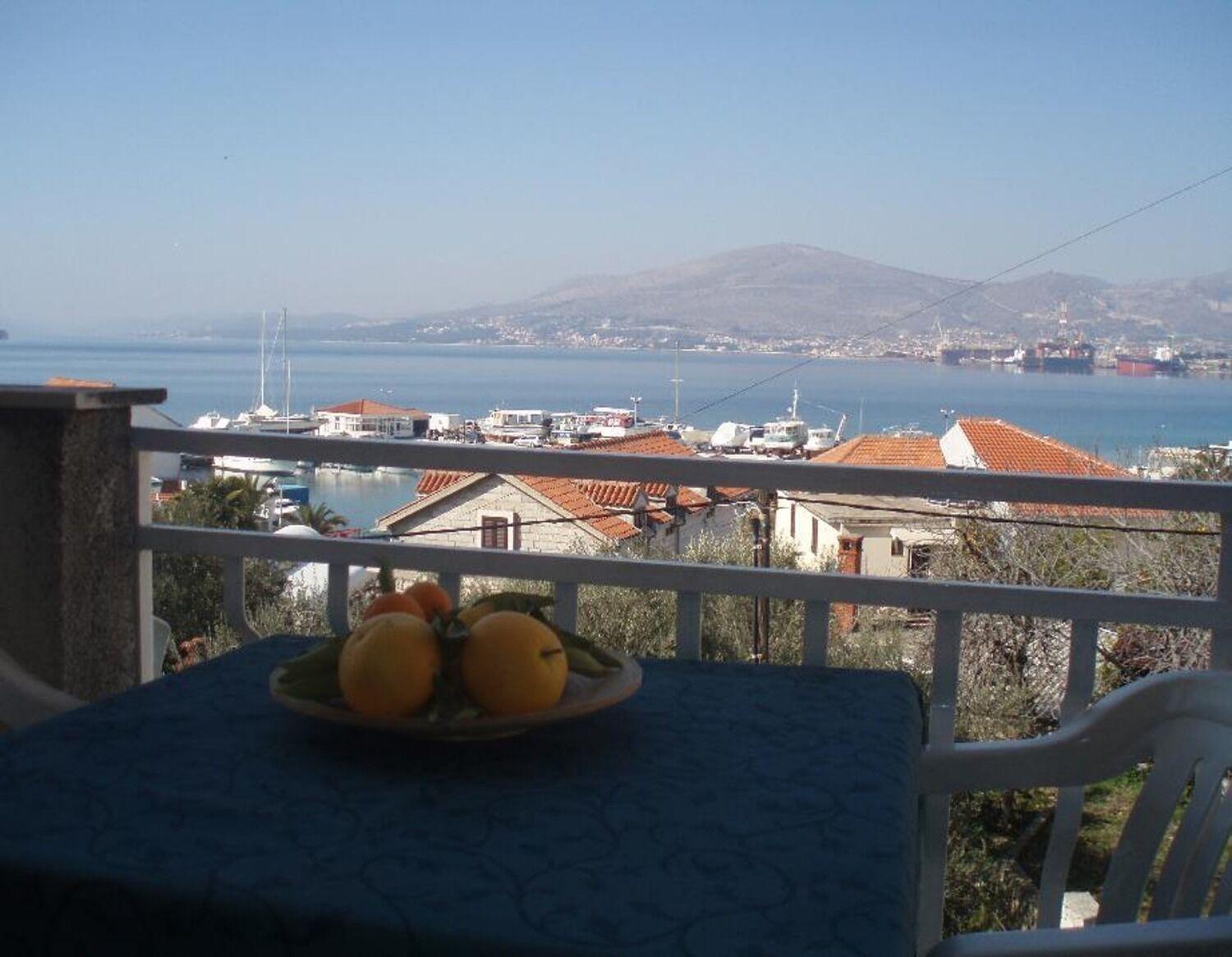 Apartments Biserka - 50 M From Beach Trogir Zewnętrze zdjęcie