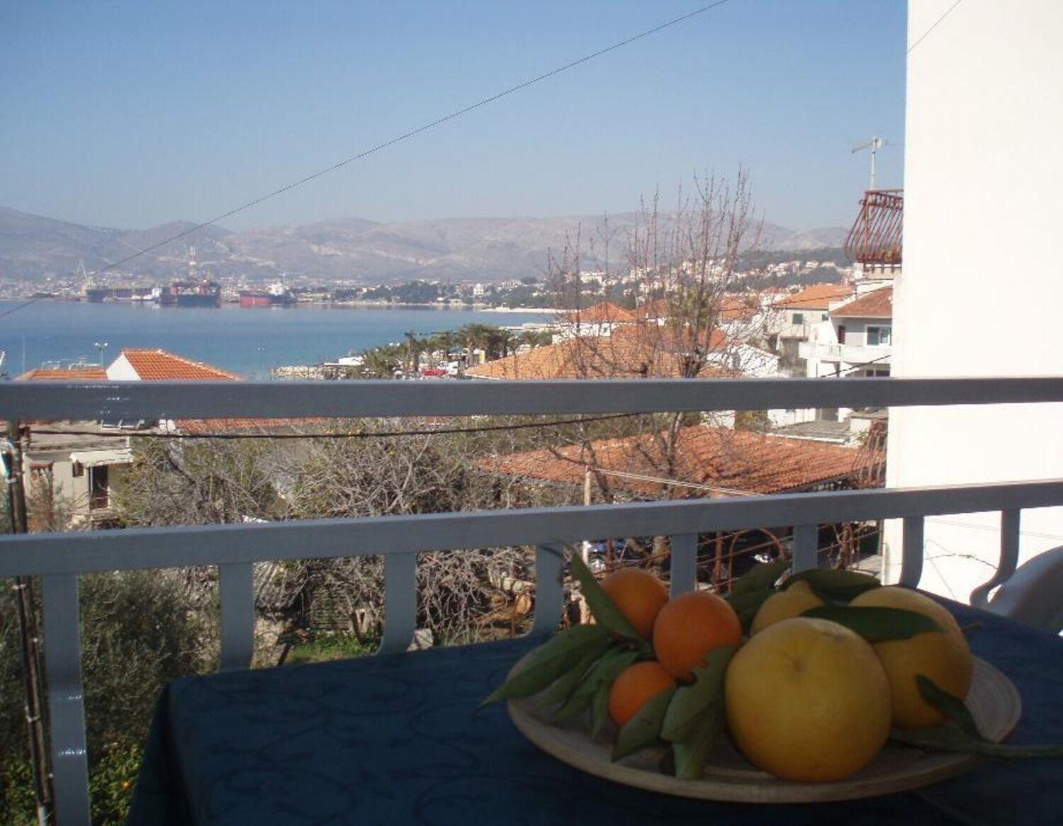 Apartments Biserka - 50 M From Beach Trogir Zewnętrze zdjęcie