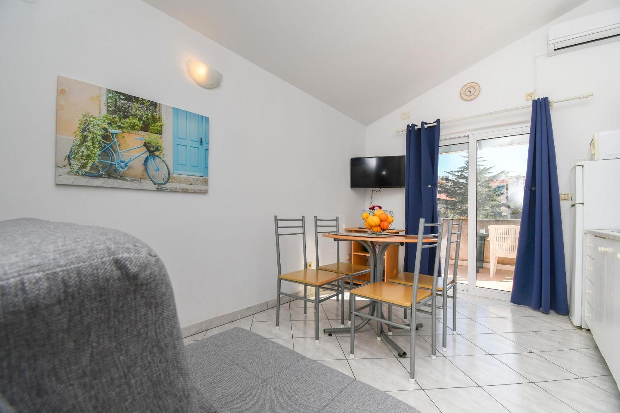 Apartments Biserka - 50 M From Beach Trogir Zewnętrze zdjęcie