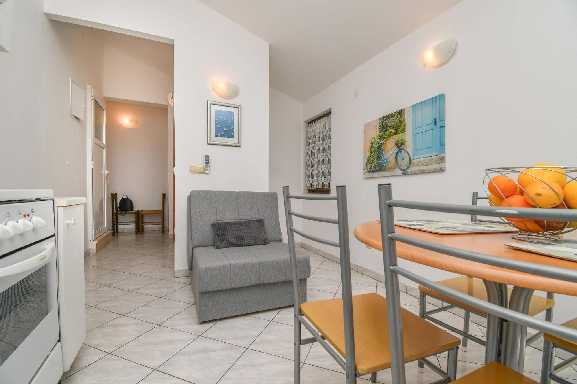 Apartments Biserka - 50 M From Beach Trogir Zewnętrze zdjęcie
