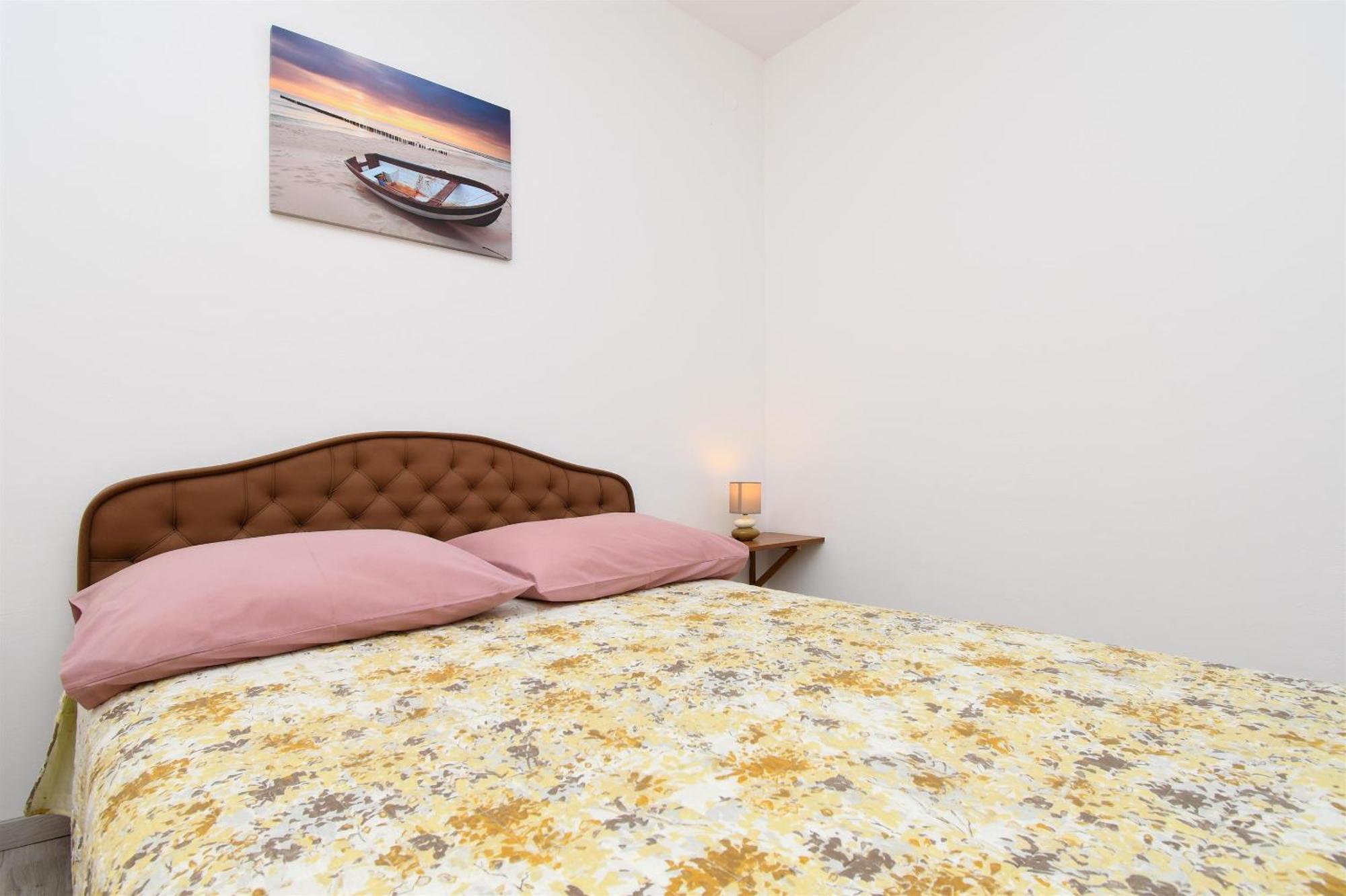 Apartments Biserka - 50 M From Beach Trogir Zewnętrze zdjęcie
