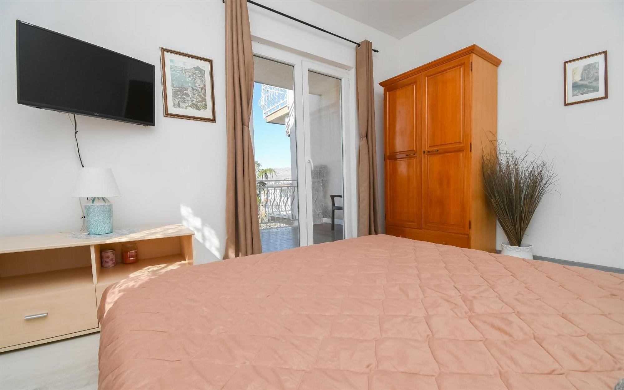 Apartments Biserka - 50 M From Beach Trogir Zewnętrze zdjęcie