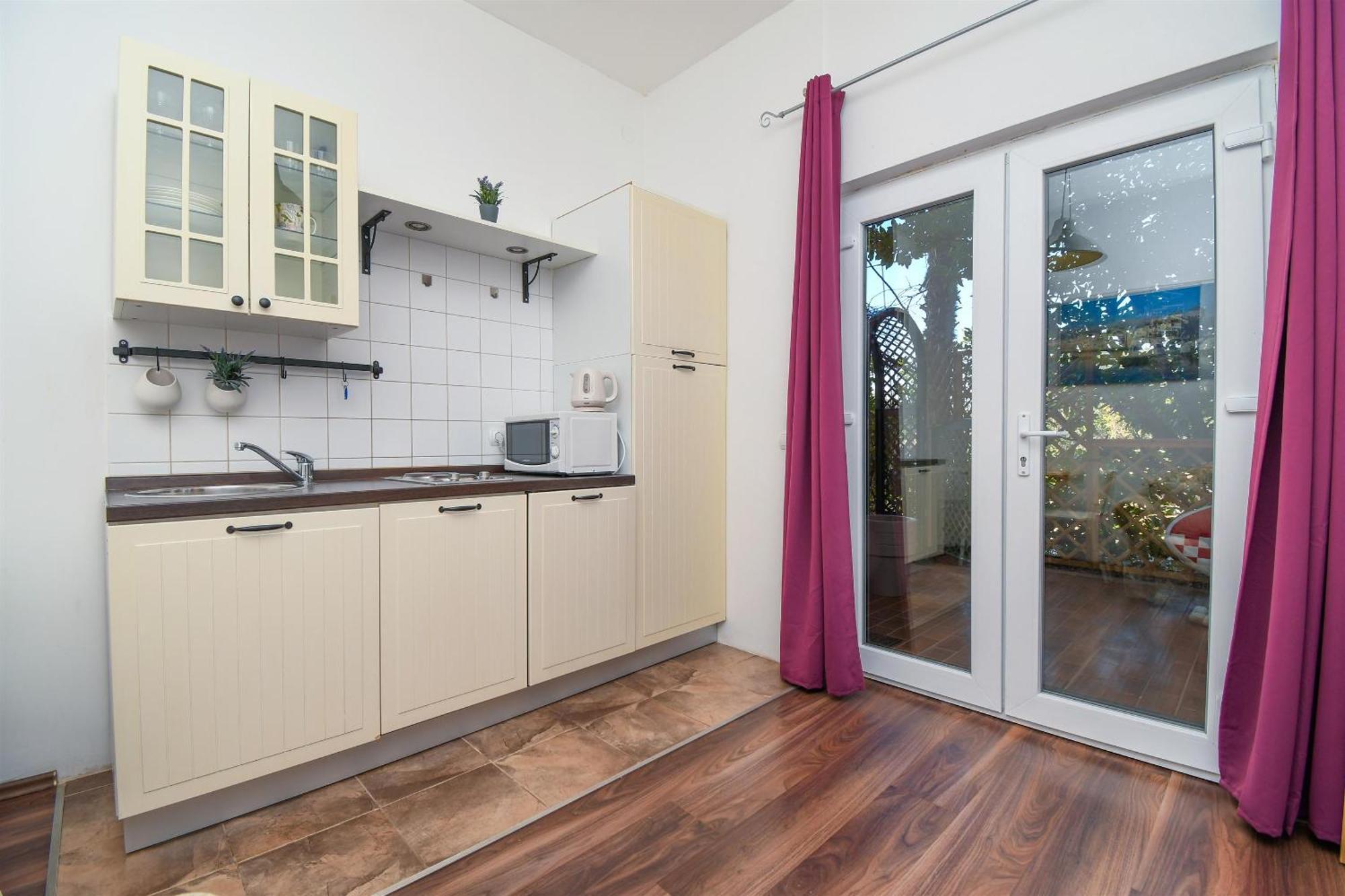 Apartments Biserka - 50 M From Beach Trogir Zewnętrze zdjęcie