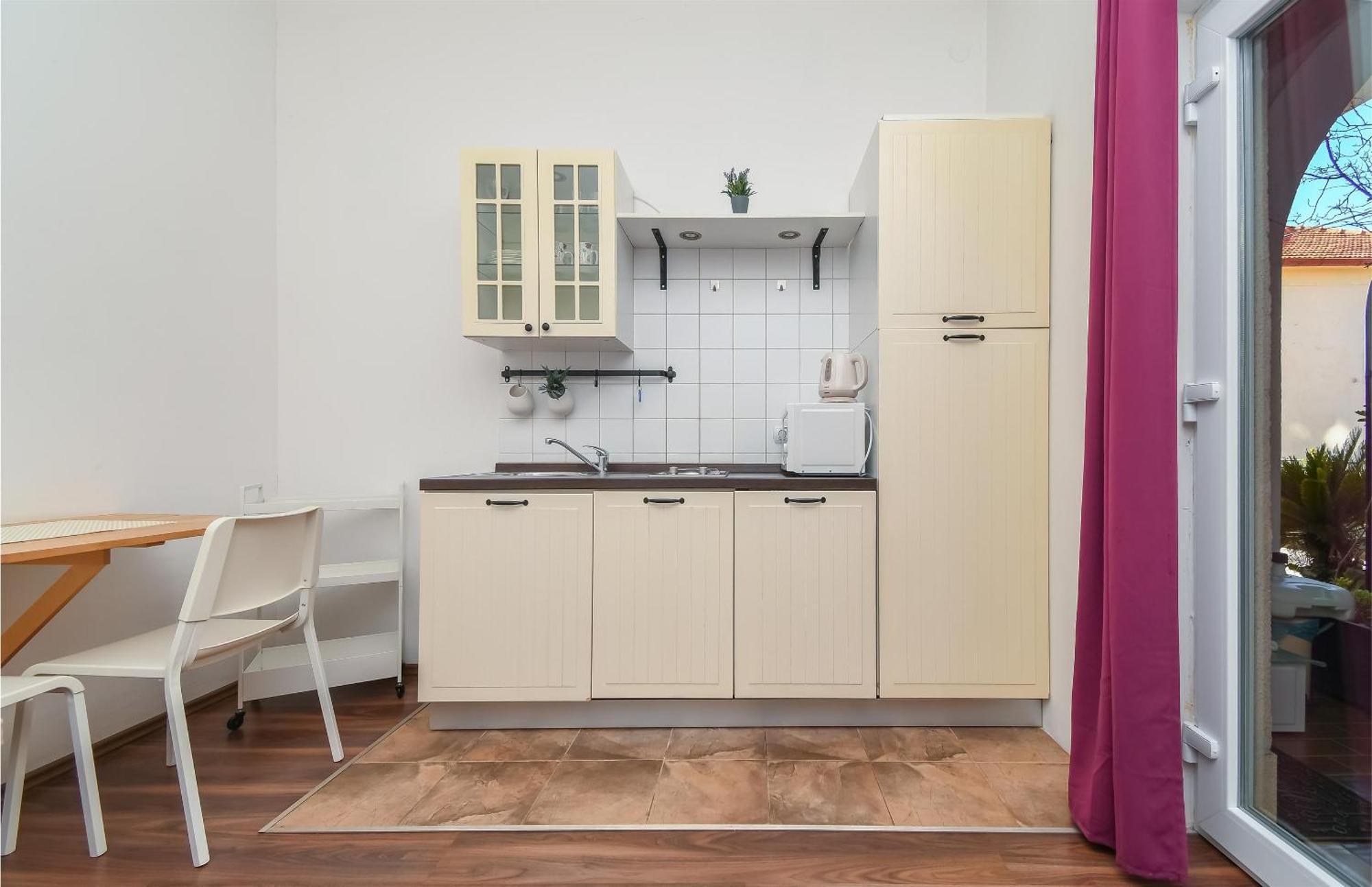 Apartments Biserka - 50 M From Beach Trogir Zewnętrze zdjęcie