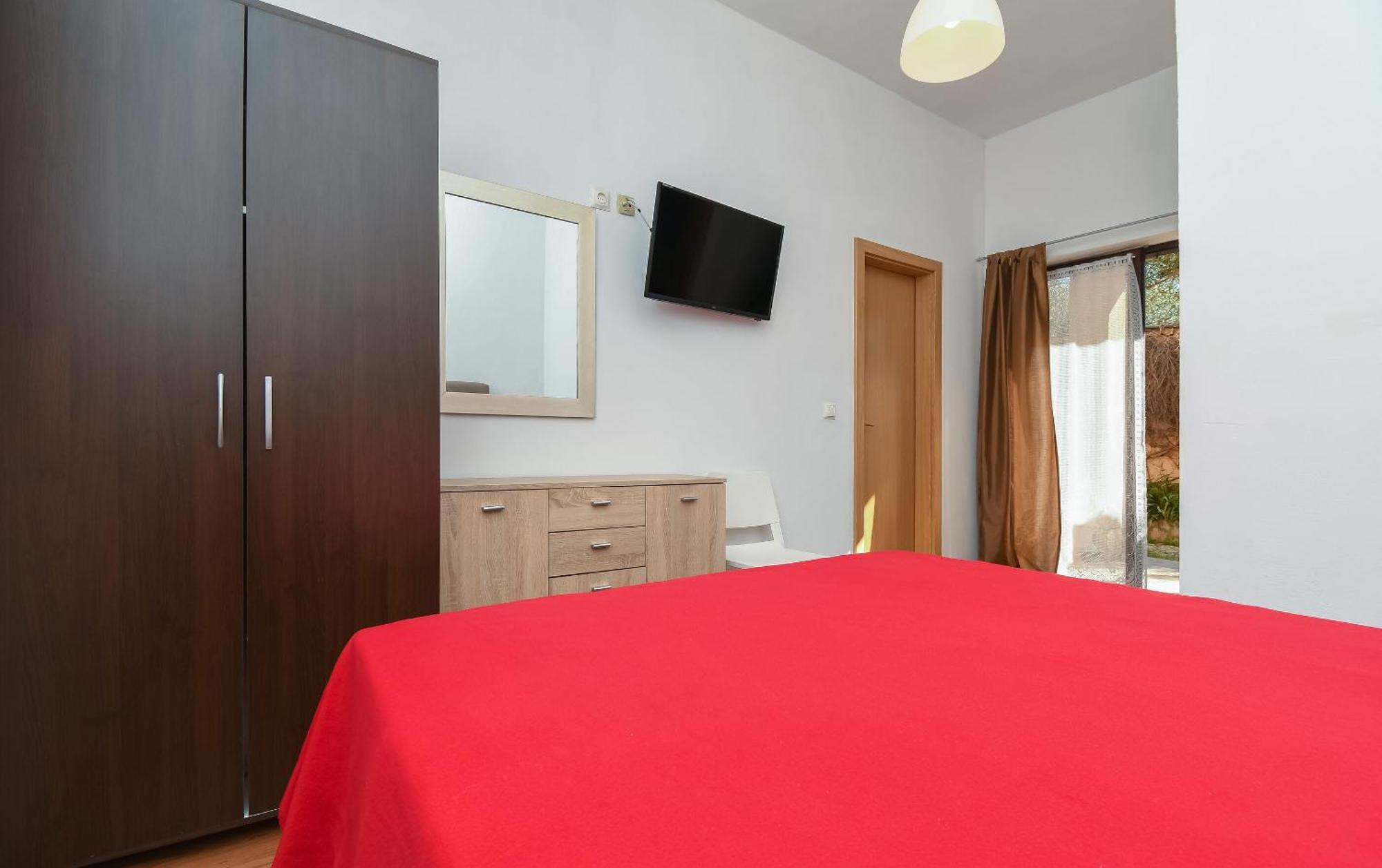Apartments Biserka - 50 M From Beach Trogir Zewnętrze zdjęcie